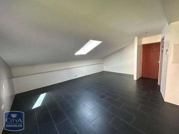 Appartement à louer 1 pièce 27.49m² Charleville-Mézières (08000)