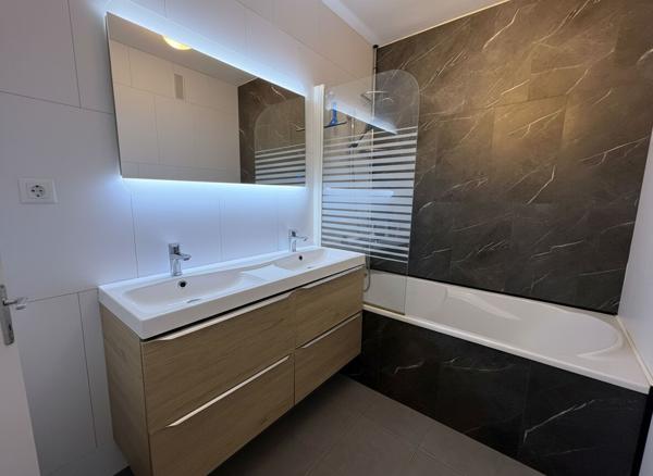 Nantes Bourgeonnière T3 lumineux 59 m² sans travaux, cave + parking sous-sol