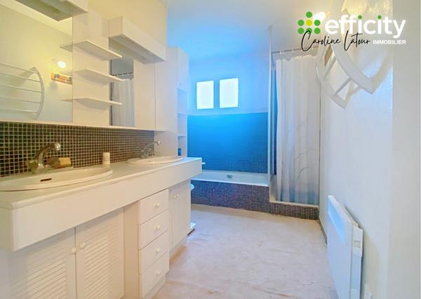 Maison 6 pièces - 310 m²