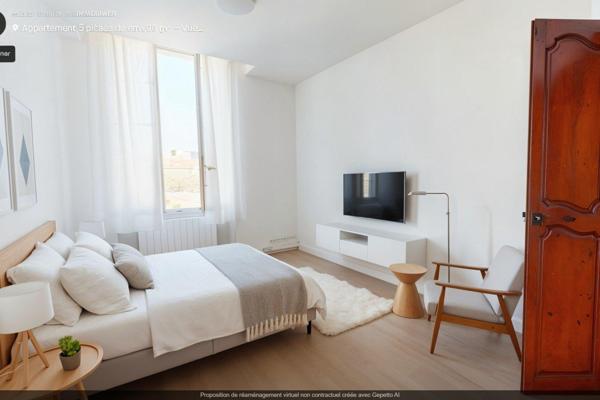 Appartement 5 pièces d'env. 98 m² – Vue Place d’Armes, Toulon Centre