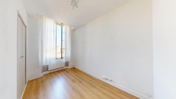 Appartement 5 pièces d'env. 98 m² – Vue Place d’Armes, Toulon Centre