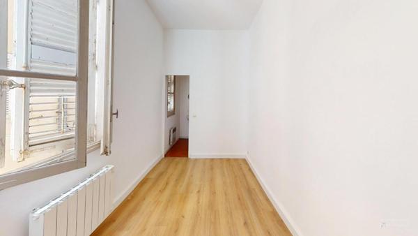 Appartement 5 pièces d'env. 98 m² – Vue Place d’Armes, Toulon Centre