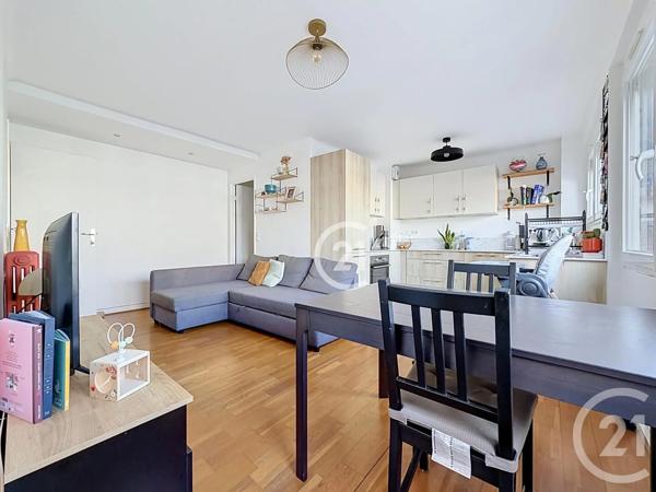 Appartement F3 à vendre  3 pièces - 51,67 m 2   MONTREUIL  - 93