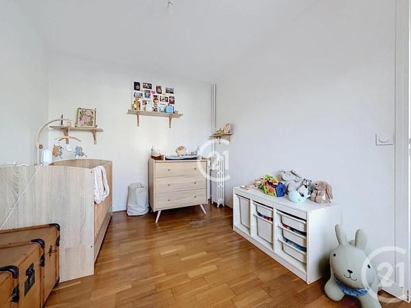 Appartement F3 à vendre  3 pièces - 51,67 m 2   MONTREUIL  - 93