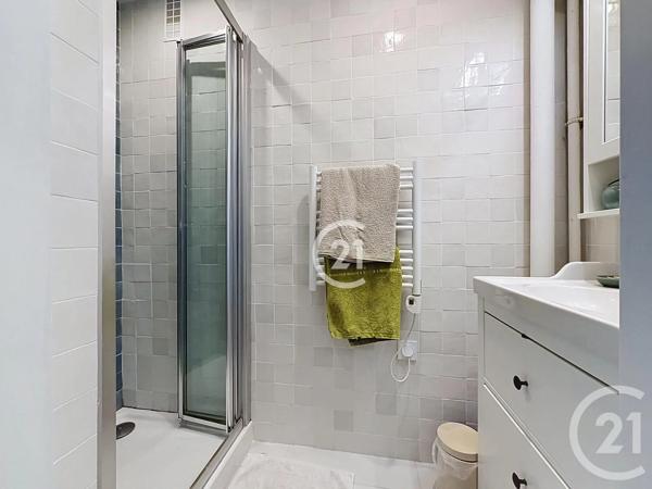 Appartement F3 à vendre  3 pièces - 51,67 m 2   MONTREUIL  - 93