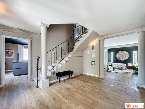 tous commerces, écoles, commmodités, réseau de bus