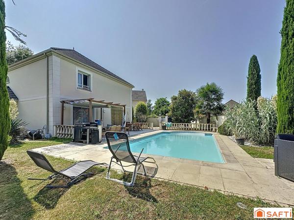 tous commerces, écoles, commmodités, réseau de bus