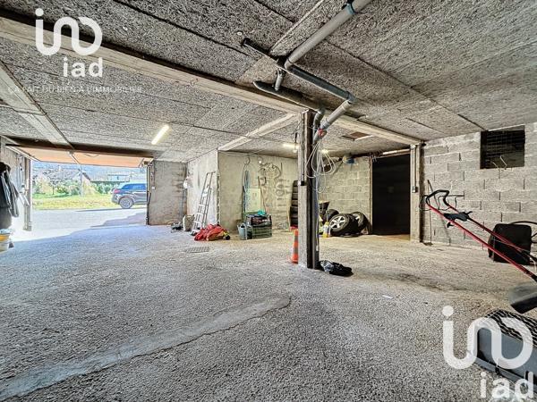 Maison traditionnelle 4 pièces de 97 m² à Perrignier (74550)