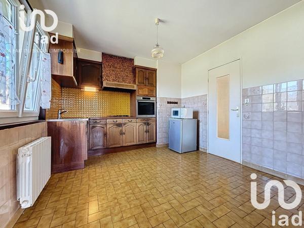 Maison traditionnelle 4 pièces de 97 m² à Perrignier (74550)