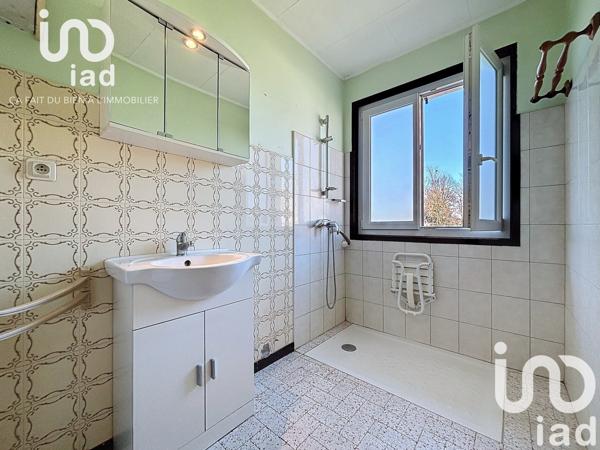 Maison traditionnelle 4 pièces de 97 m² à Perrignier (74550)