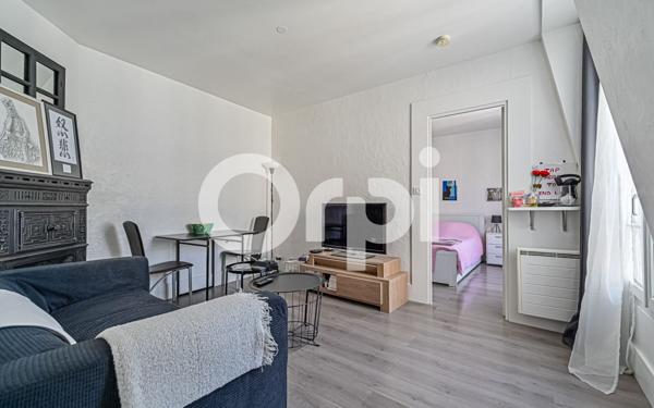 Appartement à vendre    2 pièces • 30 m2 Paris 20