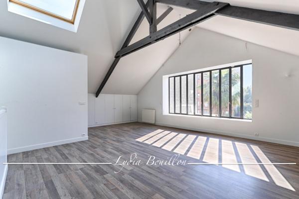 Montrouge (92120) Montrouge centre-ville Propriété 12 pièces de 330m² à vendre avec jardin de 200 m2 et cour pavée de 180 m2