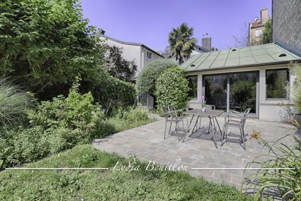 Montrouge (92120) Montrouge centre-ville Propriété 12 pièces de 330m² à vendre avec jardin de 200 m2 et cour pavée de 180 m2