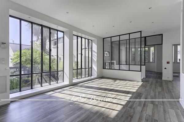 Montrouge (92120) Montrouge centre-ville Propriété 12 pièces de 330m² à vendre avec jardin de 200 m2 et cour pavée de 180 m2