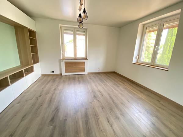 Maison cosy 4 pièces à vendre à Bollwiller, quartier calme- beau jardin avec espace terrasse - garage