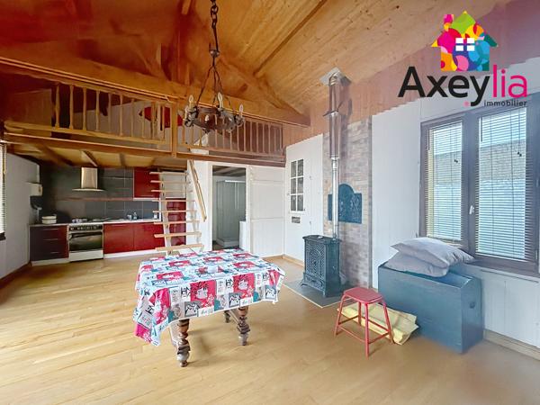 A VENDRE - ROANNE PROCHE CENTRE VILLE - CHALET AVEC JARDIN ET DEUX TERRASSES