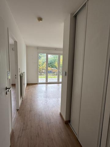 HOPITAL/UNIVERSITE-T2+JARDIN+PARKING