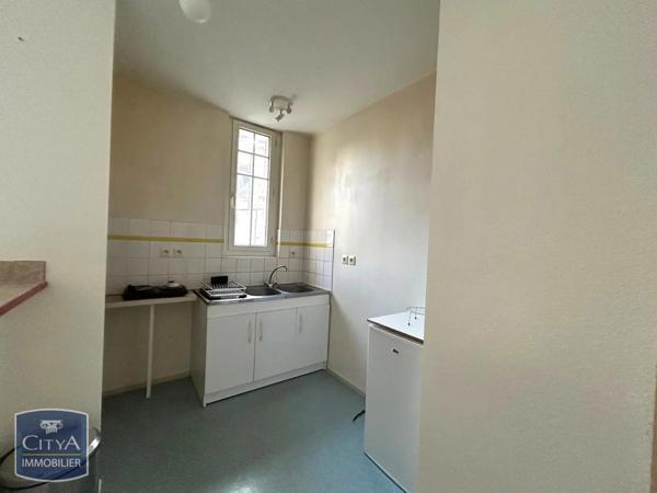 Appartement à louer 2 pièces 49.69m² Saint-Brieuc (22000)