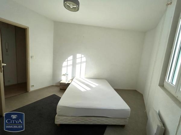 Appartement à louer 2 pièces 49.69m² Saint-Brieuc (22000)