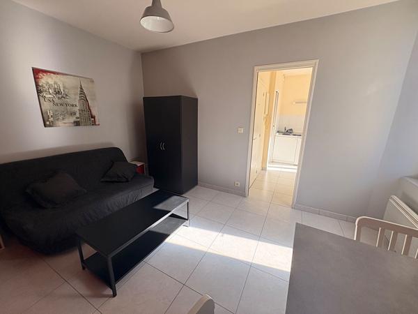 Appartement Laval 1 pièce(s) meublé de 17.81 m2