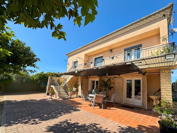 Maison Bedarrides 6 pièce(s) 135 m2