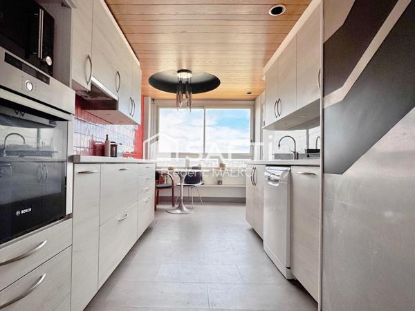 -Superbe Duplex d’Exception dans le Carré d’Or de Marseille-