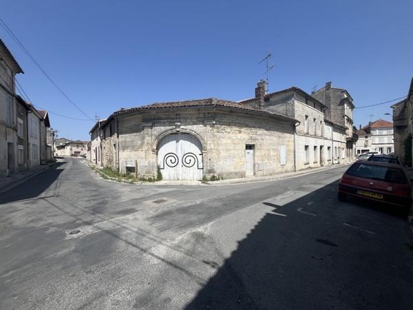 Maison à vendre |  Châteauneuf-sur-Charente |  9 pièces | 255 m²