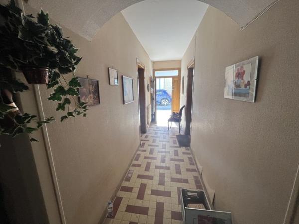 Maison à vendre |  Châteauneuf-sur-Charente |  9 pièces | 255 m²