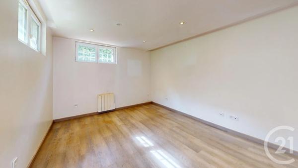 Appartement F2 à vendre  3 pièces - 55,38 m 2   IVRY SUR SEINE  - 94