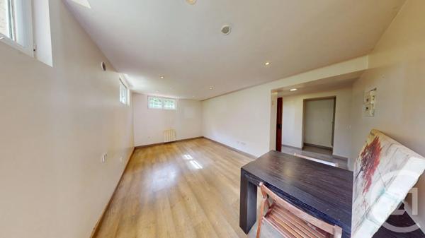 Appartement F2 à vendre  3 pièces - 55,38 m 2   IVRY SUR SEINE  - 94