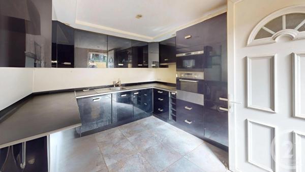 Appartement F2 à vendre  3 pièces - 55,38 m 2   IVRY SUR SEINE  - 94