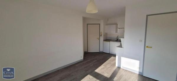 Appartement à louer 2 pièces 34.6m² Laval (53000)