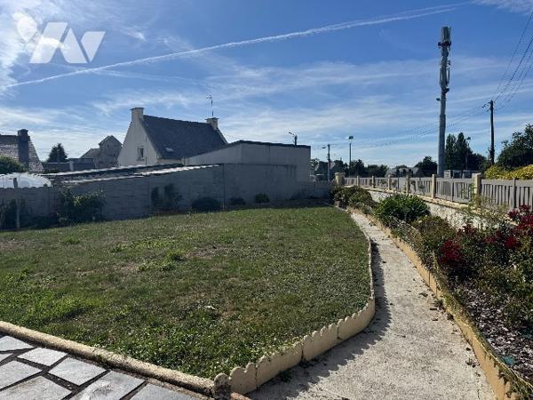 LOUDEAC, maison de 75m² en impasse, dans le centre-ville