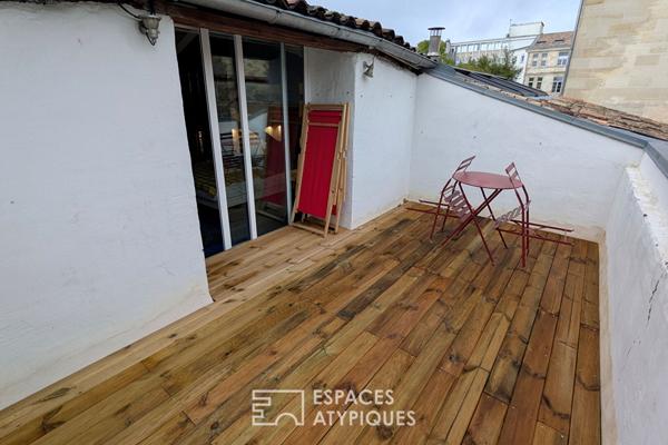 La maison meublée de type loft aux Chartrons
