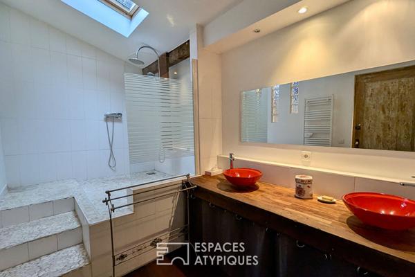 La maison meublée de type loft aux Chartrons