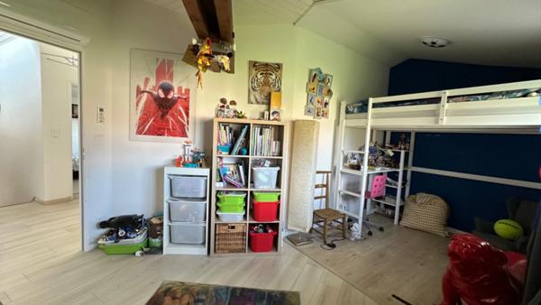 Cap de Bos – Pessac : Une Maison d’Architecte qui invite à l’Art de Vivre