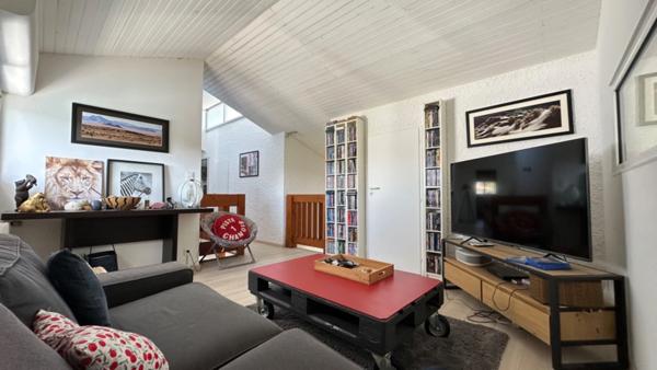 Cap de Bos – Pessac : Une Maison d’Architecte qui invite à l’Art de Vivre