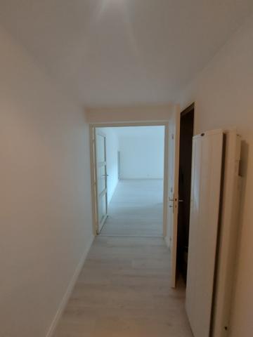 Quartier les Minimes : spacieux T3 avec terrasse et garage boxé