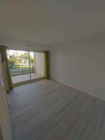 Quartier les Minimes : spacieux T3 avec terrasse et garage boxé