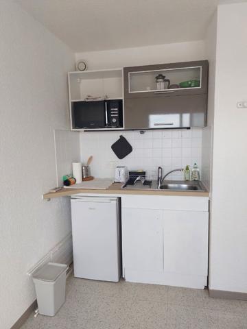 STUDIO A LOUER meublé 15.50 m²