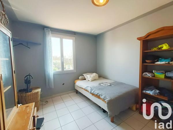 Maison 5 pièces de 104 m² à Entraigues-sur-la-Sorgue (84320)