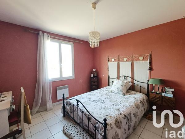 Maison 5 pièces de 104 m² à Entraigues-sur-la-Sorgue (84320)