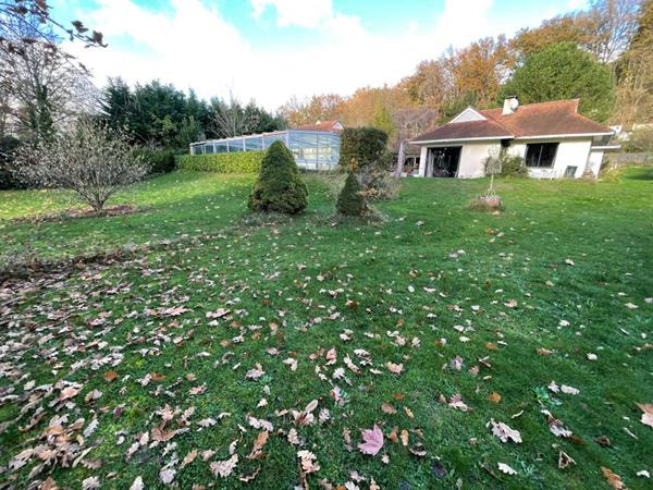 28230 Droué sur Drouette 230 m2  piscine terrain 4300 m2