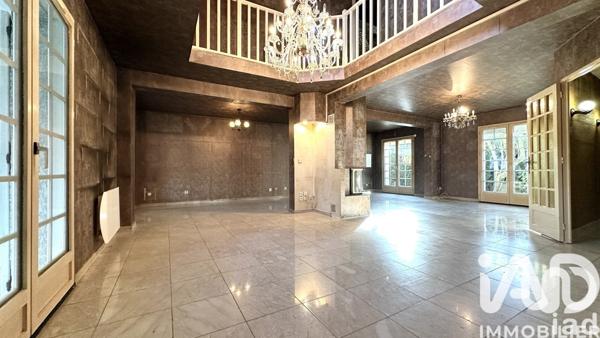 Maison à vendre 8 pièces 195 m² Pontault-Combault