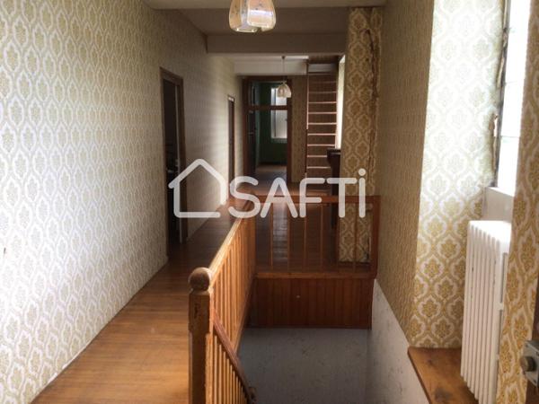 Maison 190 m2 au centre de Villeréal proche de toutes commodités.