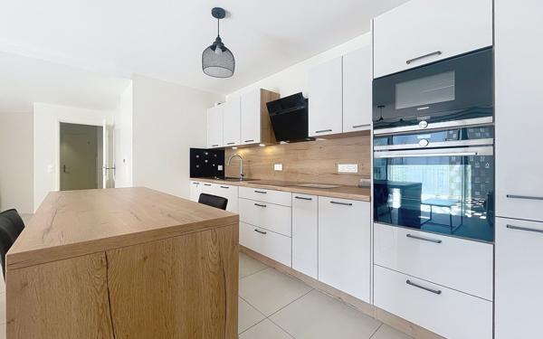 Appartement à vendre    3 pièces •  La Rochelle