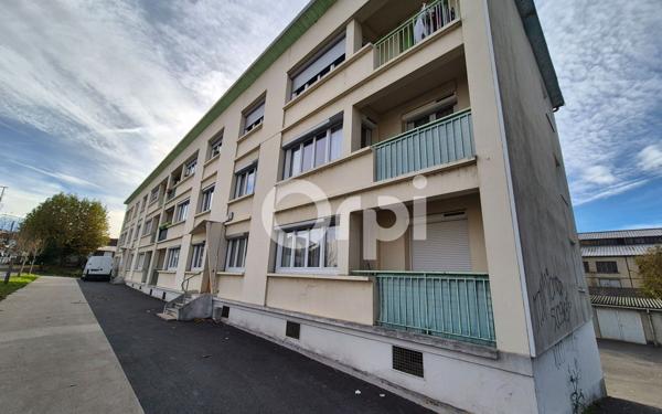 Immeuble à vendre    3 pièces •  Coulounieix-Chamiers