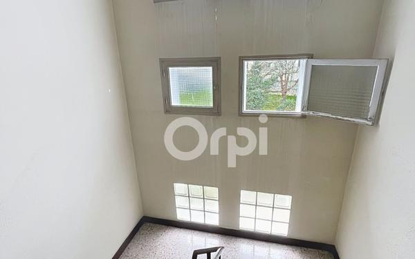 Immeuble à vendre    3 pièces •  Coulounieix-Chamiers