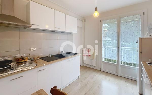 Immeuble à vendre    3 pièces •  Coulounieix-Chamiers