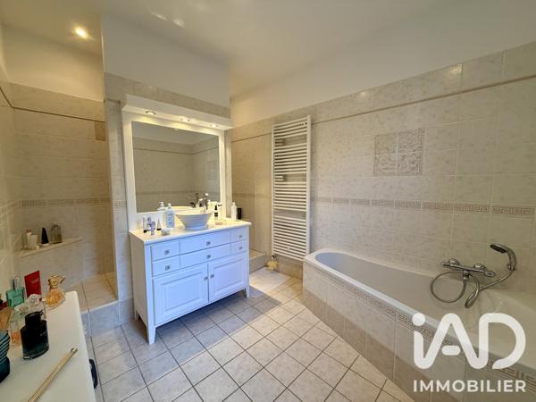 Maison à vendre 6 pièces 231 m² Saint-Avertin